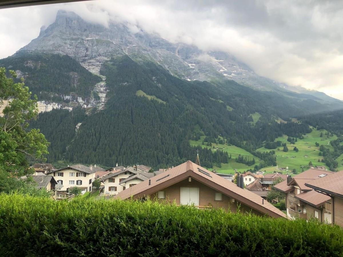 Beautiful 2 In A Location Apartment